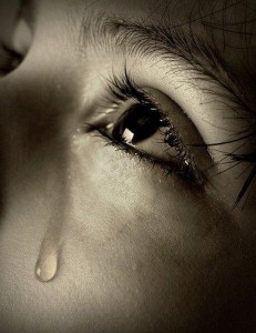 عکس دختر غمگین و گریه دار