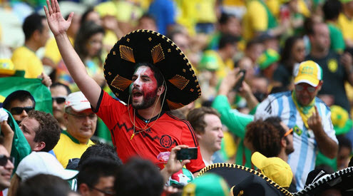 گل های بازی برزیل و مکزیک,دانلود بازی برزیل و مکزیک,عکس های بازی برزیل و مکزیک,خلاصه بازی برزیل و مکزیک