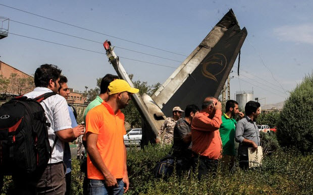 سقوط هواپیما,  مرداد 93 , غرب تهران